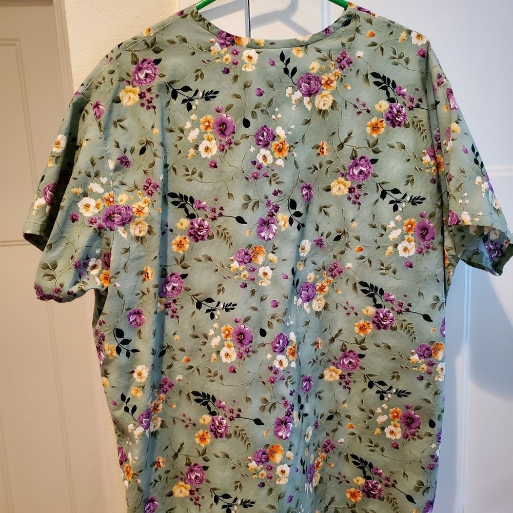 Scrub Top - Peaches XL